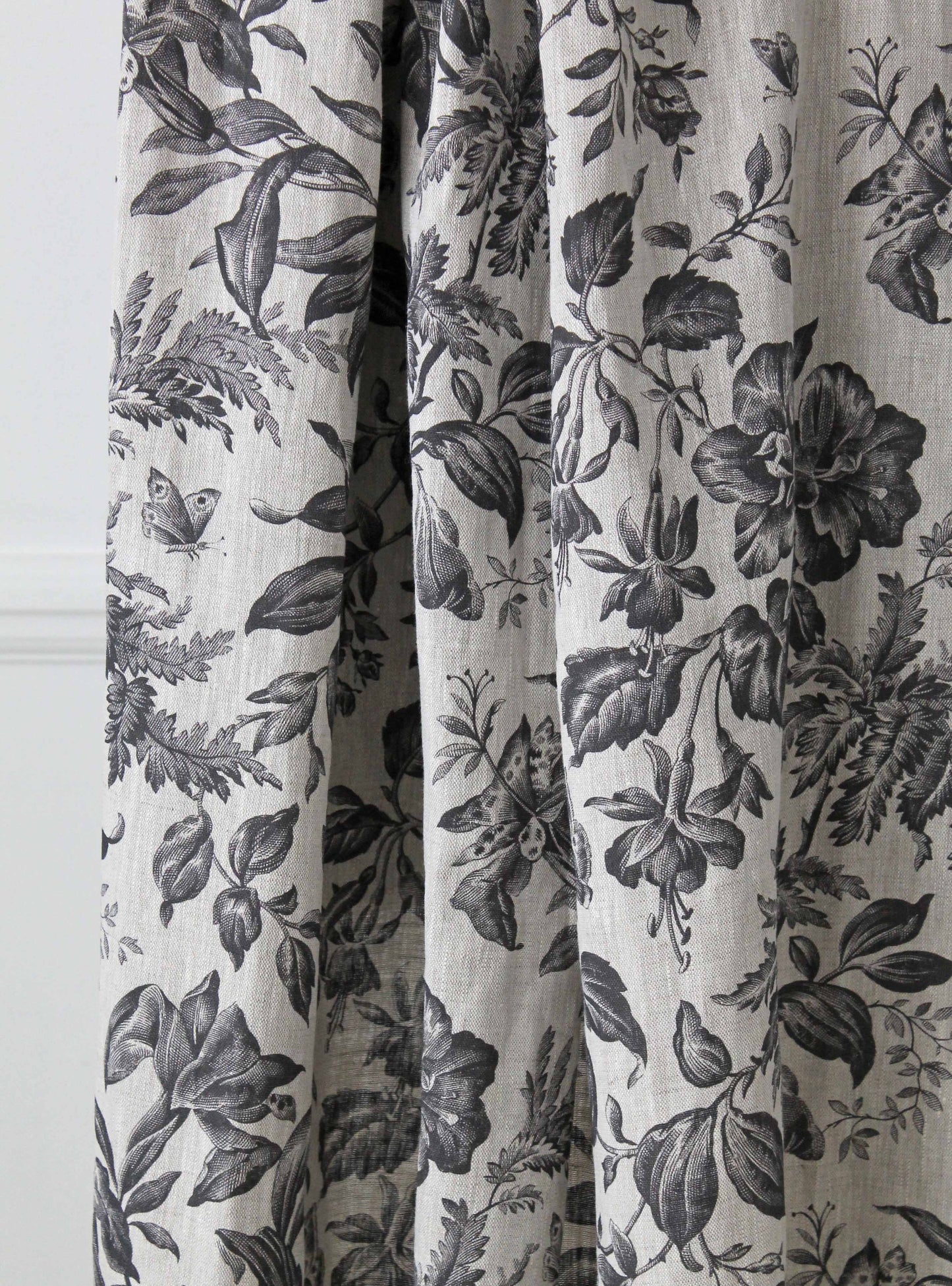 Floraison Soot - Natural Linen