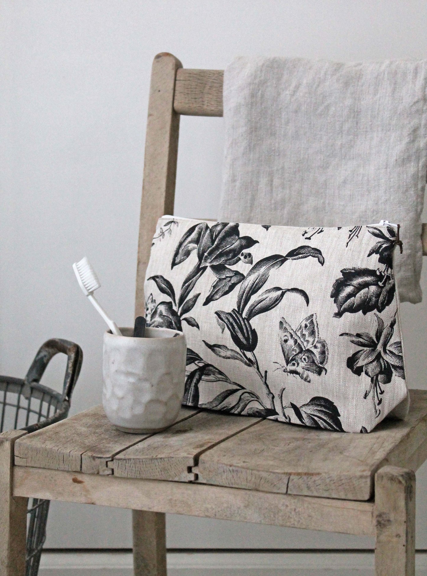 Floraison Soot Washbags