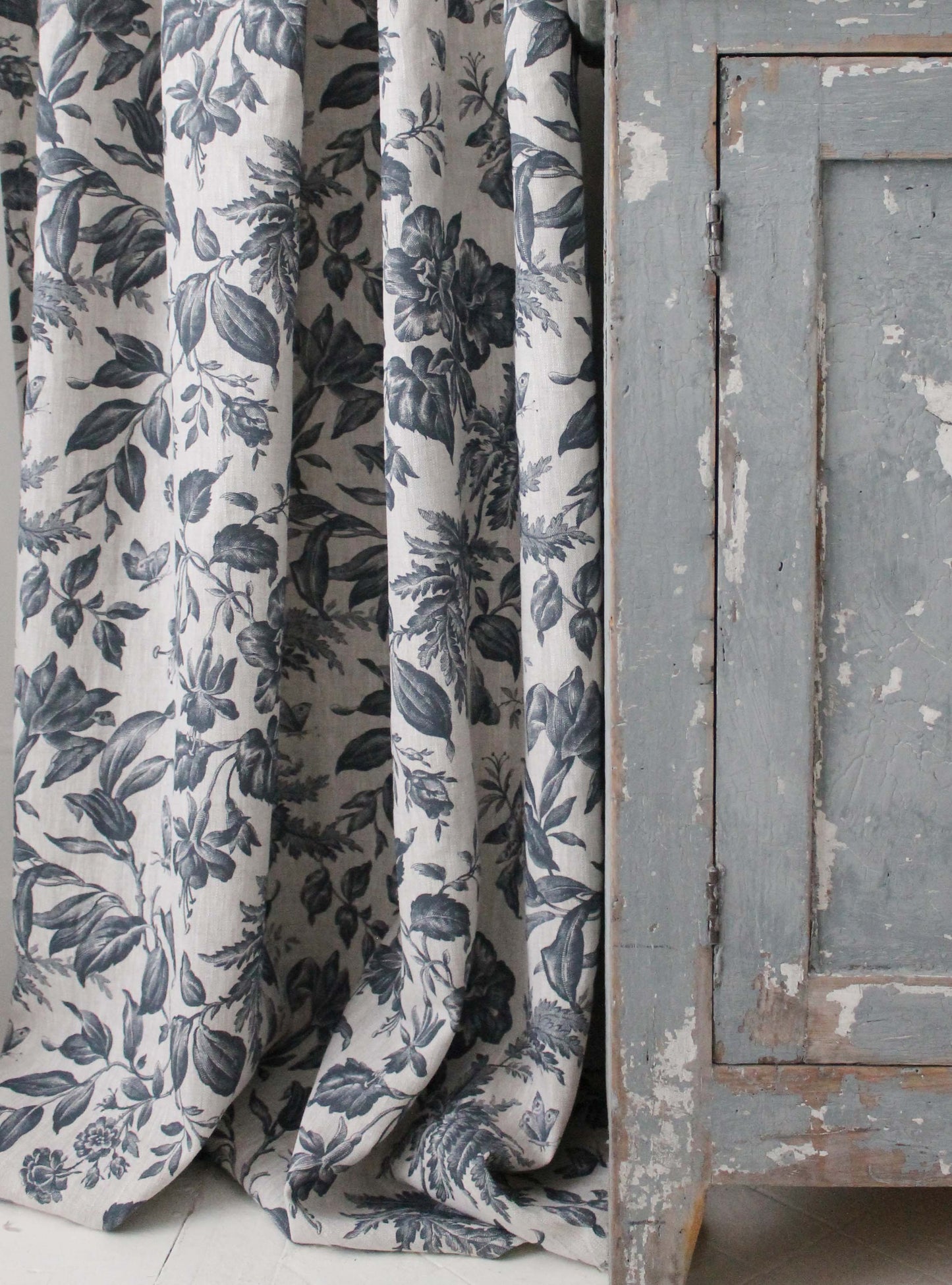 Floraison Prussian Blue - Natural Linen