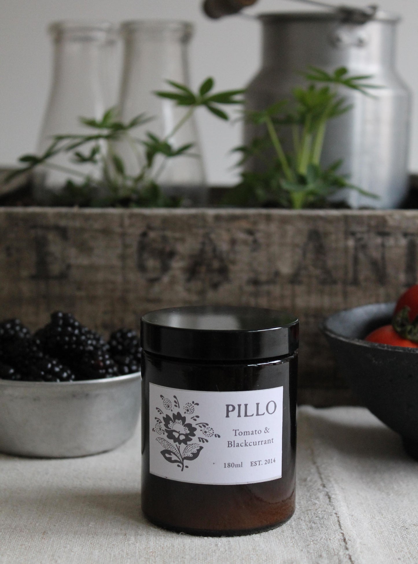 Tomato & Blackcurrant Large Candle