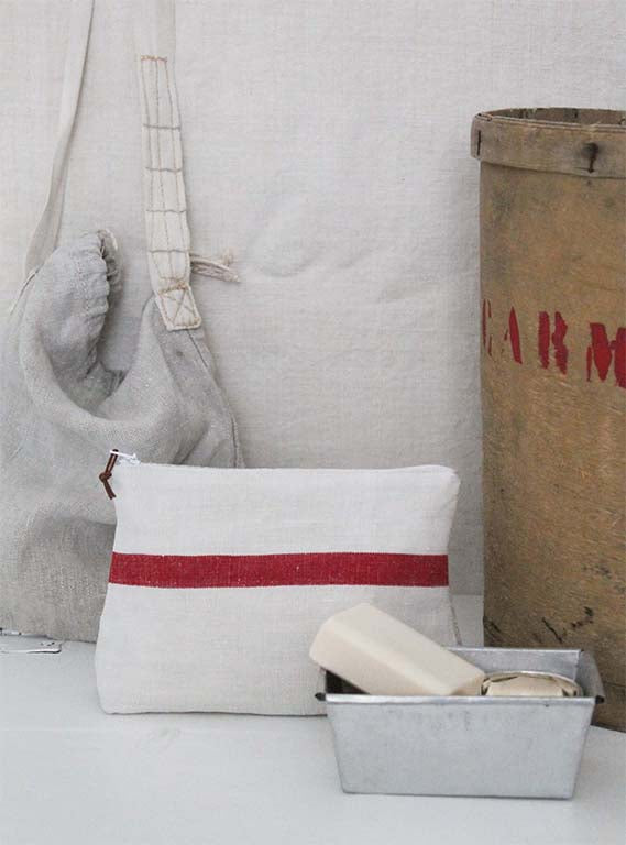 Vintage Red Bold Stripe Small Washbag Image 1